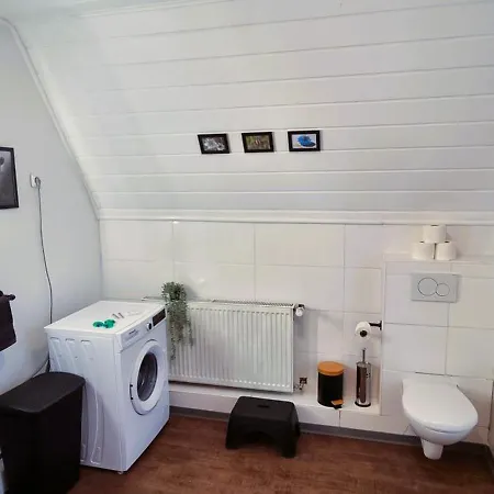 Elite-apartment Am Hauptbahnhof Mit Kueche,privat-parkplatz,waschmaschine Und 5g Wlan Fuer 6 Personen * Celle