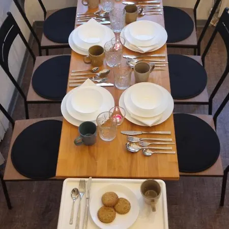 Lägenhet Elite-apartment Am Hauptbahnhof Mit Kueche,privat-parkplatz,waschmaschine Und 5g Wlan Fuer 6 Personen *