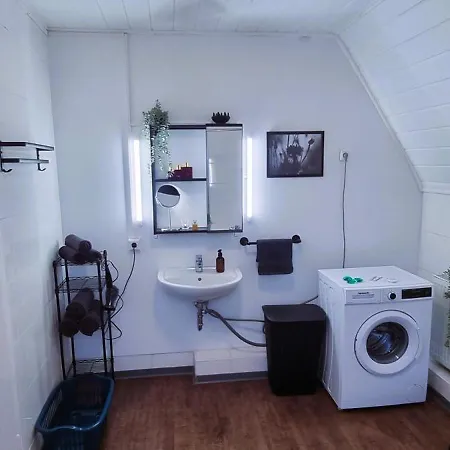 Lägenhet Elite-apartment Am Hauptbahnhof Mit Kueche,privat-parkplatz,waschmaschine Und 5g Wlan Fuer 6 Personen Celle