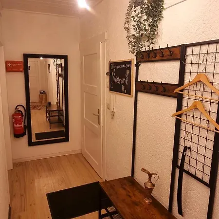 Elite-apartment Am Hauptbahnhof Mit Kueche,privat-parkplatz,waschmaschine Und 5g Wlan Fuer 6 Personen Celle