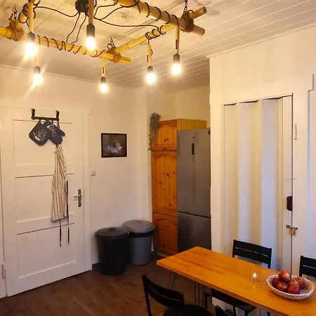 Apartment Elite-apartment Am Hauptbahnhof Mit Kueche,privat-parkplatz,waschmaschine Und 5g Wlan Fuer 6 Personen Celle