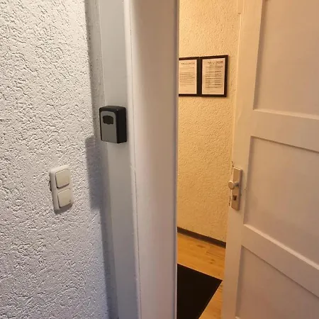 Elite-apartment Am Hauptbahnhof Mit Kueche,privat-parkplatz,waschmaschine Und 5g Wlan Fuer 6 Personen Appartamento *
